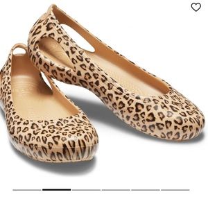 NEW Womens 11 Crocs Leopard Flats
